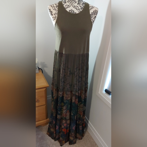 Desigual Dresses & Skirts - Desigual Olive and Floral Maxi Dress